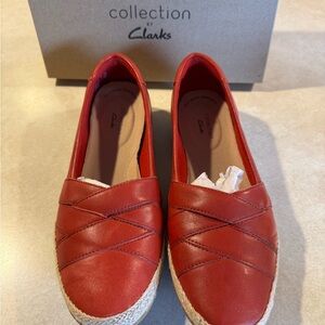 Clarks Red Danelly Espadrille Flats Slip On 9W NEW IN BOX